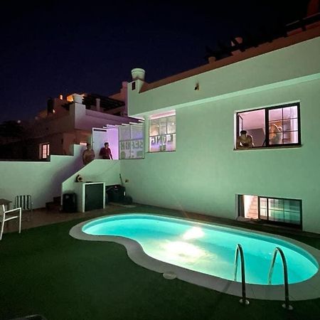 Long Beach Surf House Corralejo Buitenkant foto